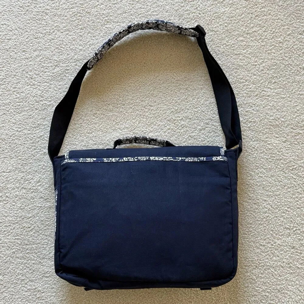 Iota Chic Laptop Messenger Bag - Up To 16